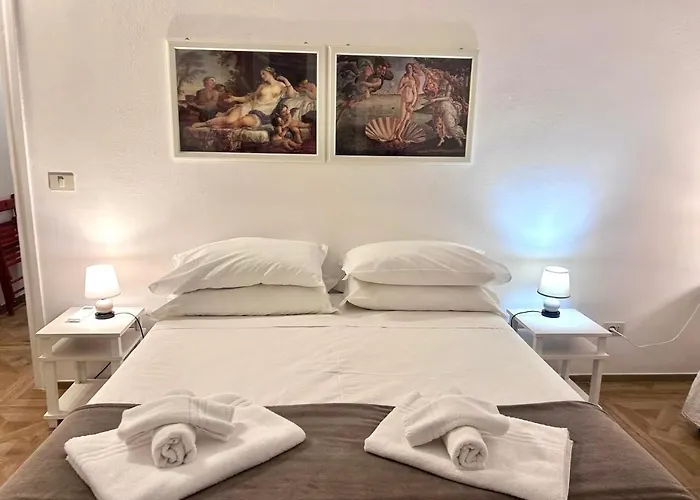 Vicolo Doria * Roma